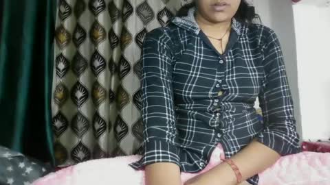 Snapshot of hotnsweetindian chatting on 12-13-24, 02:49 lola online show from 12-13-24, 02:49