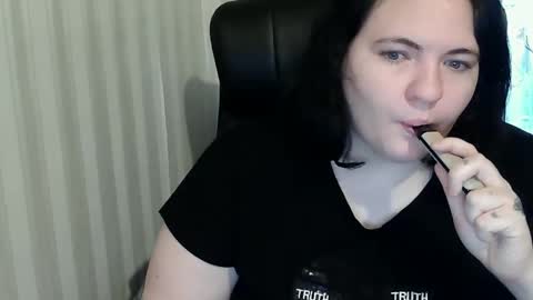 Snapshot of hotpanthers chatting on 10-13-25, 03:01 hotpanthers online show from 10-13-25, 03:01