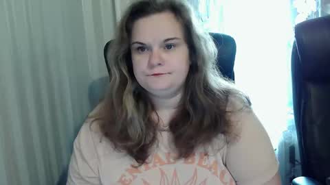 Snapshot of hotpanthers chatting on 10-14-25, 10:16 hotpanthers online show from 10-14-25, 10:16