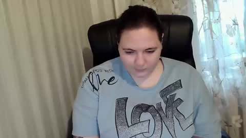 Snapshot of hotpanthers chatting on 10-17-25, 02:08 hotpanthers online show from 10-17-25, 02:08