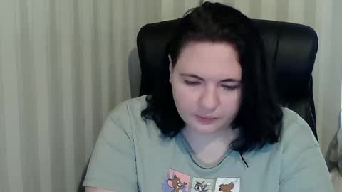 Snapshot of hotpanthers chatting on 10-20-25, 08:15 hotpanthers online show from 10-20-25, 08:15