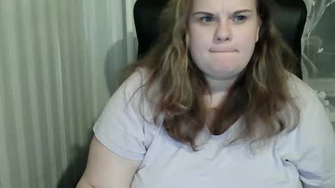 Snapshot of hotpanthers chatting on 10-20-25, 09:04 hotpanthers online show from 10-20-25, 09:04