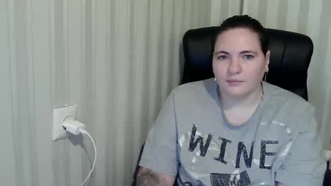 Snapshot of hotpanthers chatting on 10-27-25, 07:40 hotpanthers online show from 10-27-25, 07:40