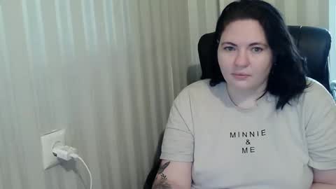 Snapshot of hotpanthers chatting on 10-29-25, 07:32 hotpanthers online show from 10-29-25, 07:32