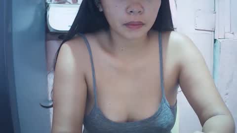 hotpink4u04 online show from 10-28-25, 08:00