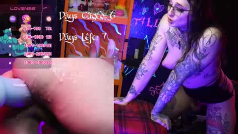 Elora Rainn online show from 12-23-25, 03:37