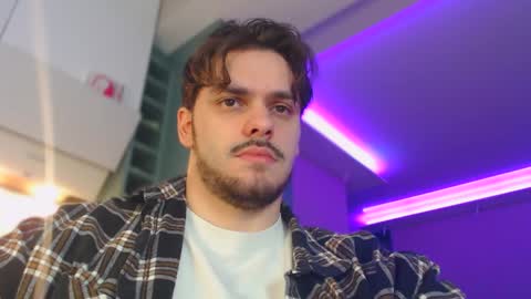 Snapshot of hotpolishsausage chatting on 12-16-24, 02:15 Jason online show from 12-16-24, 02:15