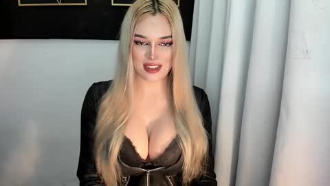 STELLA online show from 10-24-25, 01:24