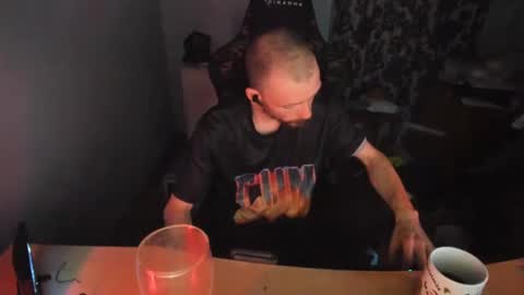 hot online show from 03-11-25, 06:30