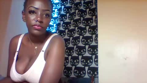 Amalia online show from 12-05-25, 01:52