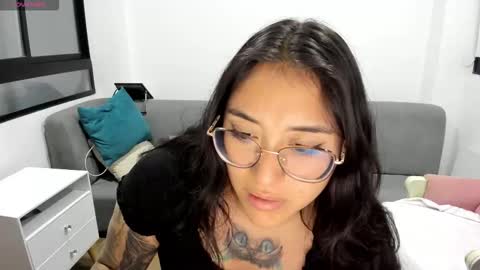 AMY online show from 10-21-25, 01:17