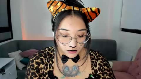 AMY online show from 11-13-25, 09:03