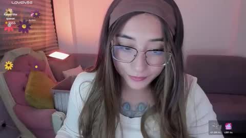 hottbee3645 online show from 02-13-26, 09:33