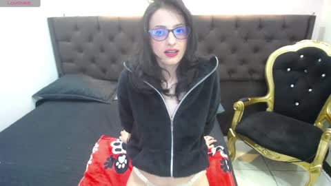 HottCandy21 online show from 12-10-24, 08:27