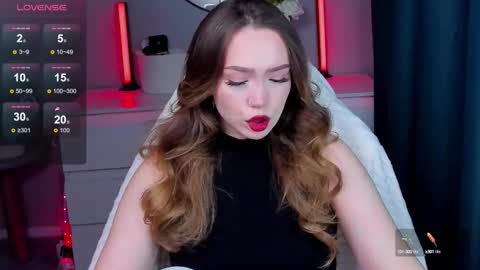 hello Im Eva online show from 10-07-25, 12:02