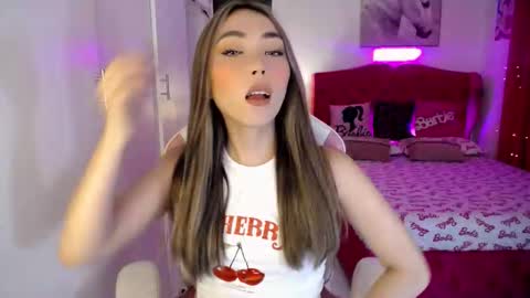 LEXIE- dont forget to give me thumbs up online show from 10-17-25, 06:21