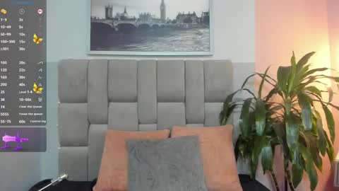 Snapshot of hottie_mine_ chatting on 01-30-25, 07:48 2pm - 9pm GMT-5 online show from 01-30-25, 07:48