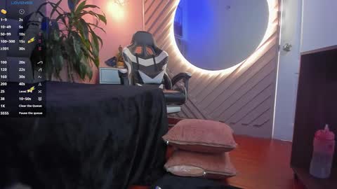 Snapshot of hottie_mine_ chatting on 02-09-25, 07:30 2pm - 9pm GMT-5 online show from 02-09-25, 07:30