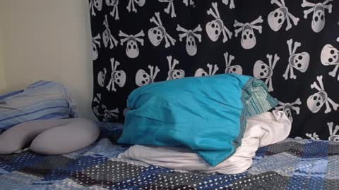 independent Model online show from 02-11-25, 02:25