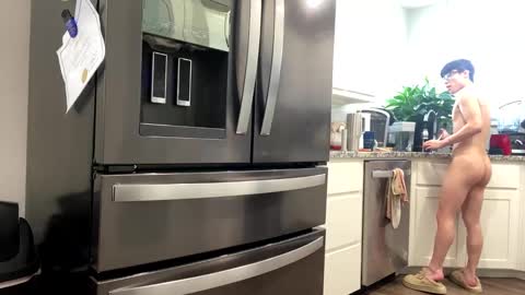 hottiewithabody101 online show from 09-10-25, 07:03