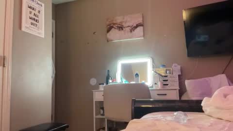 hottiewithabody101 online show from 11-01-25, 07:10