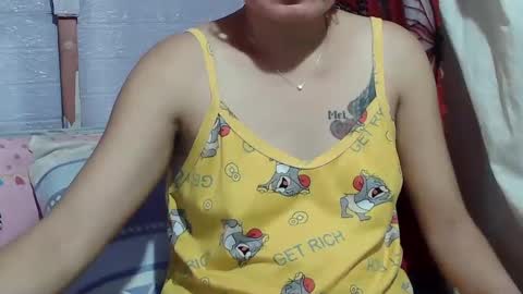 Snapshot of hottpinayz chatting on 01-04-25, 12:49 hottpinayz online show from 01-04-25, 12:49