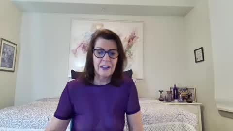 Maggie online show from 01-10-25, 11:39