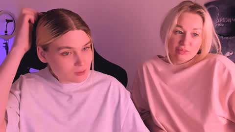 Snapshot of hottyblonds chatting on 01-06-25, 02:04 Nessie and Jessie online show from 01-06-25, 02:04