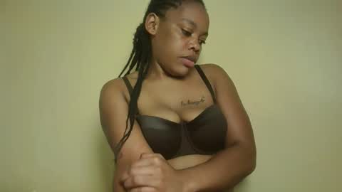 Hottykiki online show from 10-02-25, 04:41