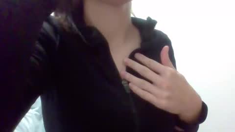 Hotwixx online show from 12-04-24, 02:59