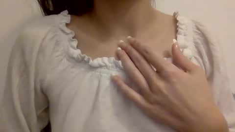 Hotwixx online show from 12-19-24, 03:19