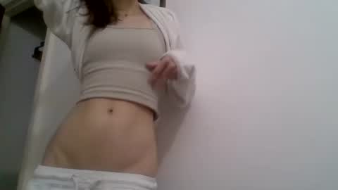 Hotwixx online show from 01-21-25, 05:41