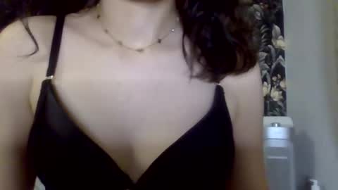 Hotwixx online show from 03-05-25, 12:49