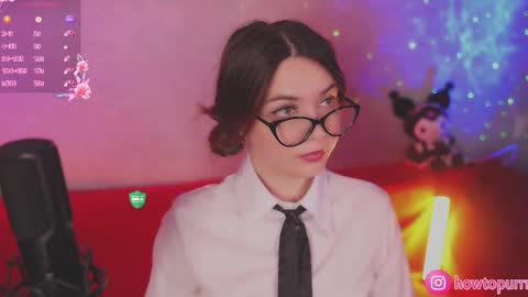 Mia online show from 10-10-25, 05:01