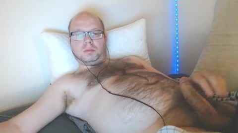 Snapshot of hoyboydkk chatting on 10-09-25, 12:30 Christian online show from 10-09-25, 12:30