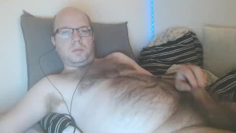 Snapshot of hoyboydkk chatting on 10-30-25, 09:22 Christian online show from 10-30-25, 09:22