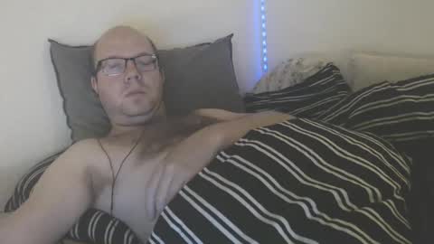 Snapshot of hoyboydkk chatting on 10-31-25, 06:03 Christian online show from 10-31-25, 06:03