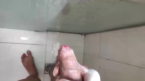 Snapshot of hricieri chatting on 01-12-25, 12:33 Henrique online show from 01-12-25, 12:33