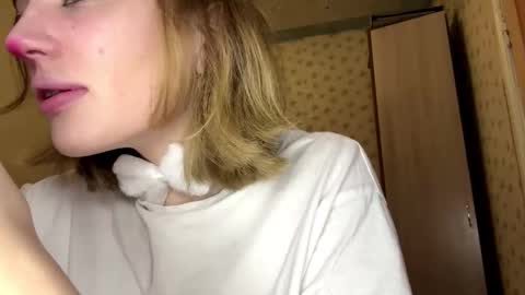 hsiuscherich online show from 12-01-25, 10:09