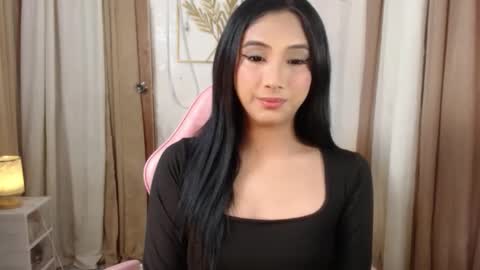 Snapshot of hugeasiancockandrea chatting on 09-14-25, 04:44 drea online show from 09-14-25, 04:44