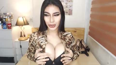 its thalia allow me to fulfill your deepest desires online show from 09-19-25, 07:36
