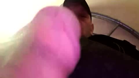 Snapshot of hugecummer10 chatting on 02-04-26, 02:17 hugecummer10 online show from 02-04-26, 02:17