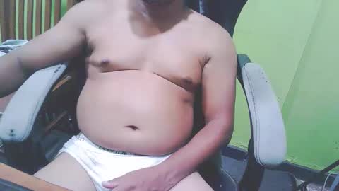 hugedguy2023 online show from 03-25-26, 05:08