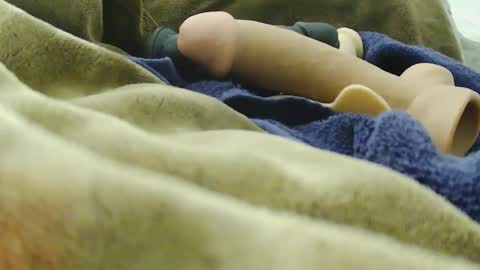 Snapshot of hugeftmdick chatting on 02-10-25, 07:04 BigFTMdick online show from 02-10-25, 07:04