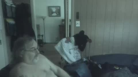 Snapshot of huggybear566 chatting on 02-26-25, 03:08 lonely huggy bear online show from 02-26-25, 03:08