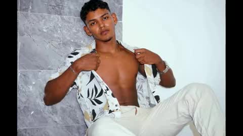 Hugo Cano online show from 09-28-25, 01:00