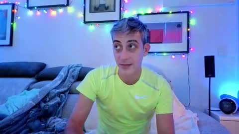 Hugo online show from 12-14-25, 08:46