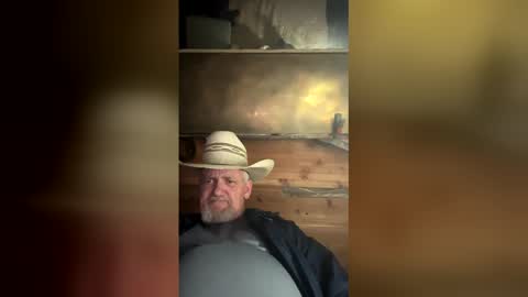 Snapshot of hung34u chatting on 02-06-26, 10:07 hung34u online show from 02-06-26, 10:07