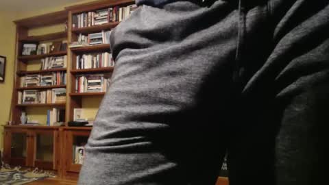 Snapshot of hung_hot_fit10 chatting on 12-19-25, 06:42 Big uncut cock dripping online show from 12-19-25, 06:42