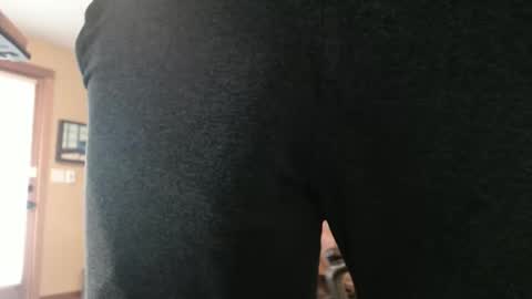 Snapshot of hung_hot_fit10 chatting on 02-20-26, 07:25 Big uncut cock dripping online show from 02-20-26, 07:25